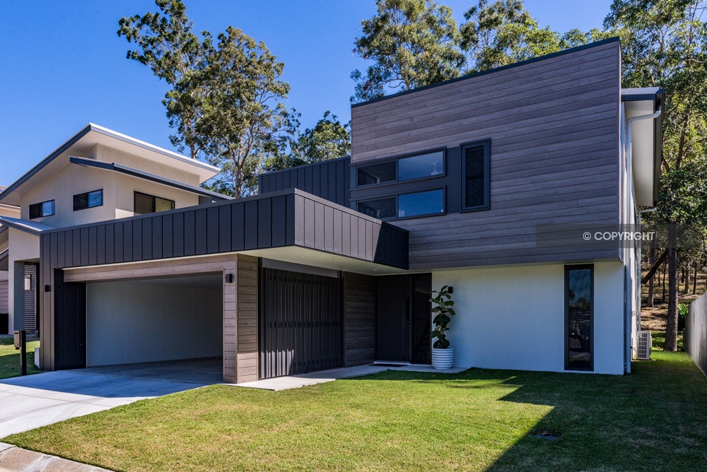 _DSC1491wr - Gaye Gee of Brisbane Commercial Photography shooting for Karen Manley of Manley Homes for their Mt Gravatt project