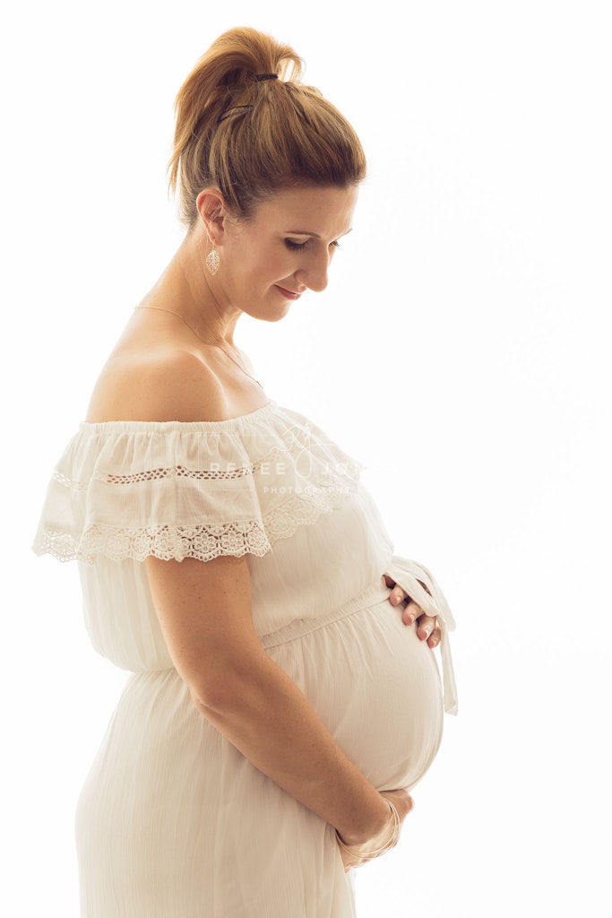 Backlit maternity image - Backlit maternity image of a gorgeous soon-to-be mum.