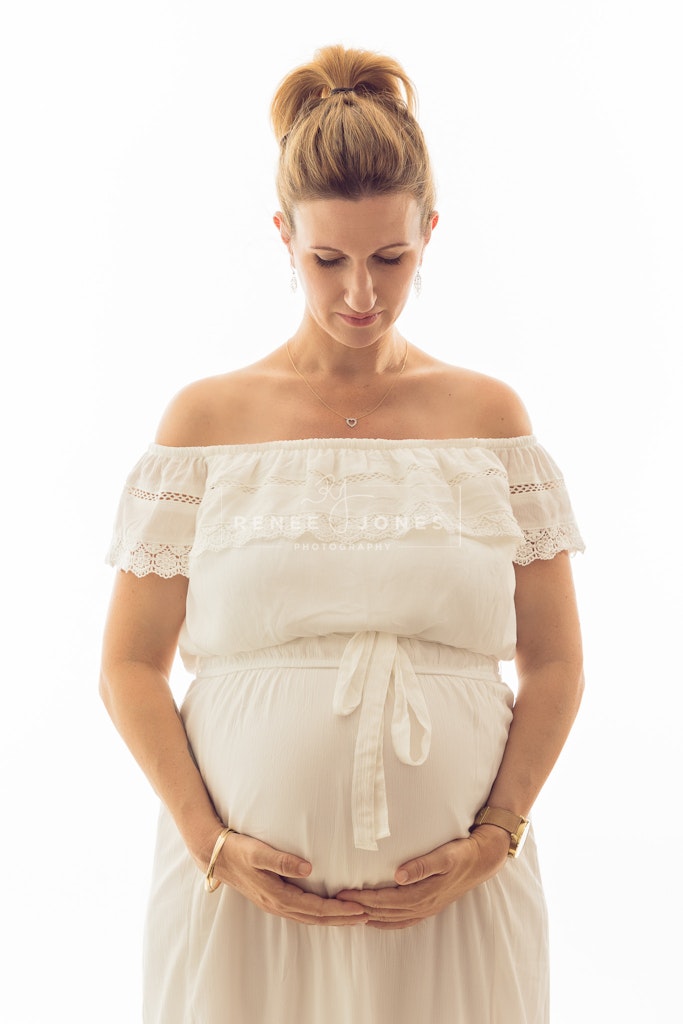Adorable bump - Let me capture the emotional connection with your baby bump not just a photo of it.